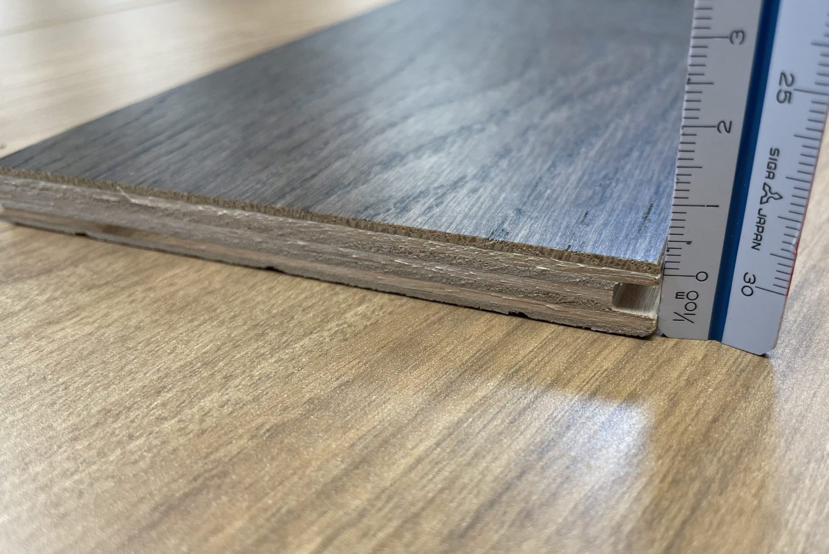 厚さ0.2mm 挽き板フローリング