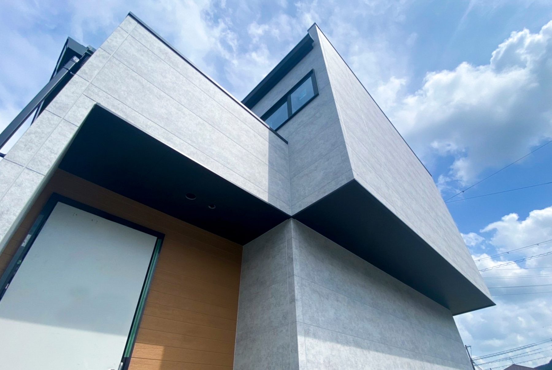 【完成お披露目会＠西脇市】天井高のハイドアが開放的な38坪４LDK 2階建ての住まい