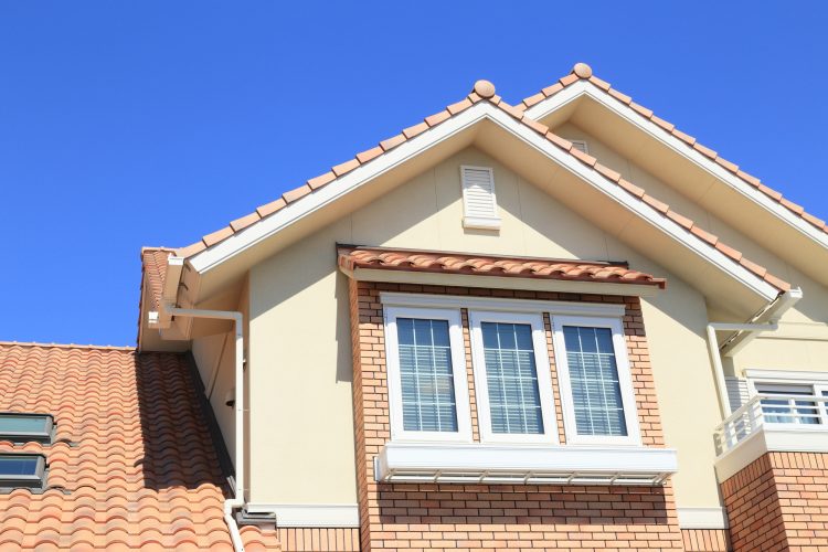 洋風瓦屋根のメリット・デメリットとは