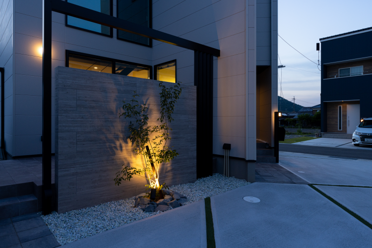 人目を気にせずくつろげる開放感たっぷりのプライベートテラス