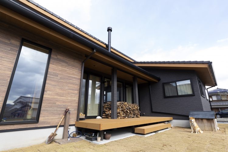 暴風警報にも気が付かないほど優れた防音性能を採用