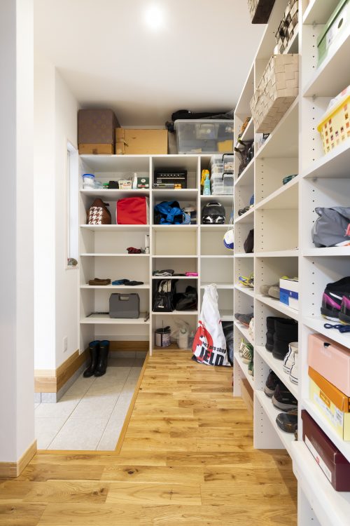 メリハリのきいた収納を搭載