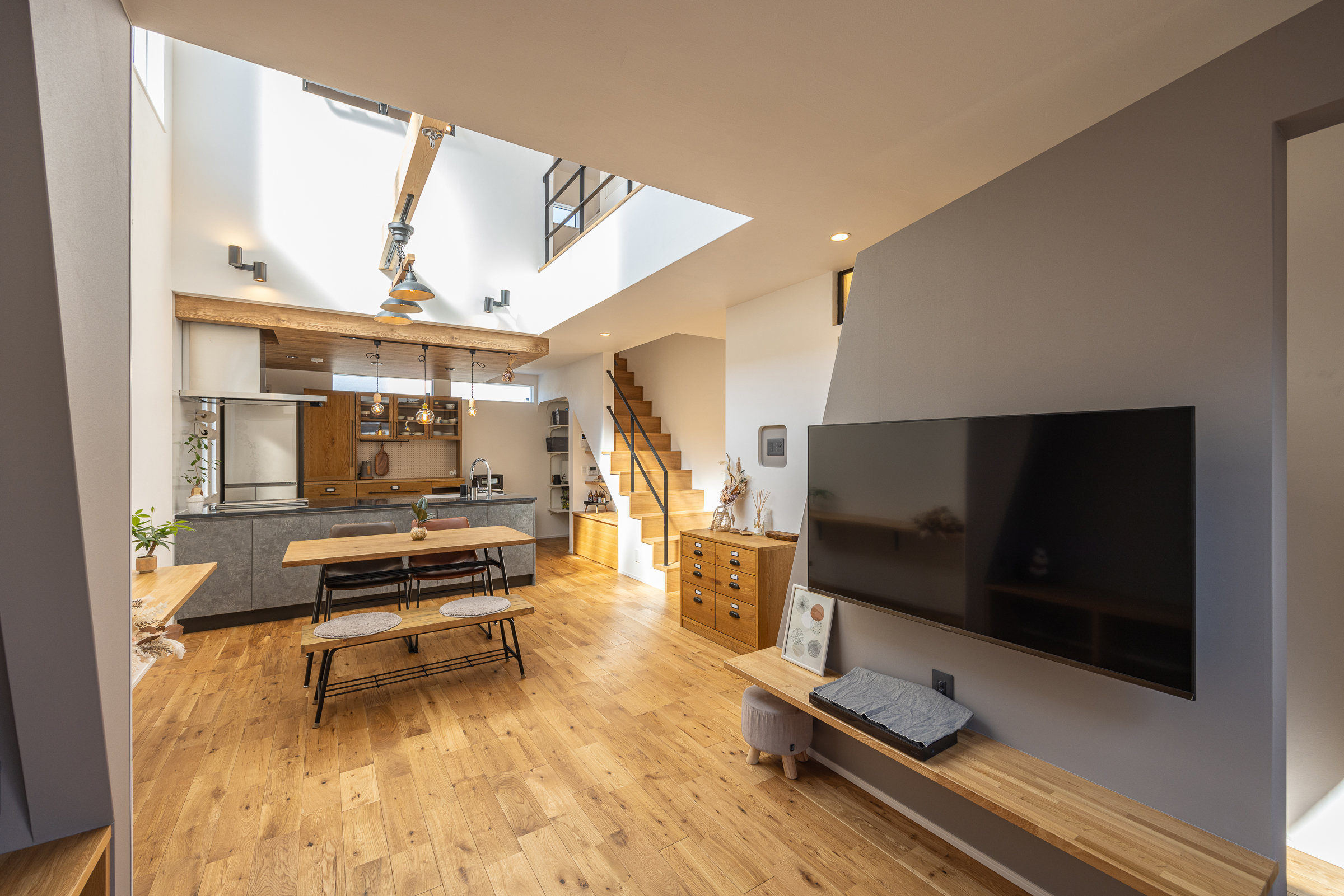 ダイニングの吹き抜け