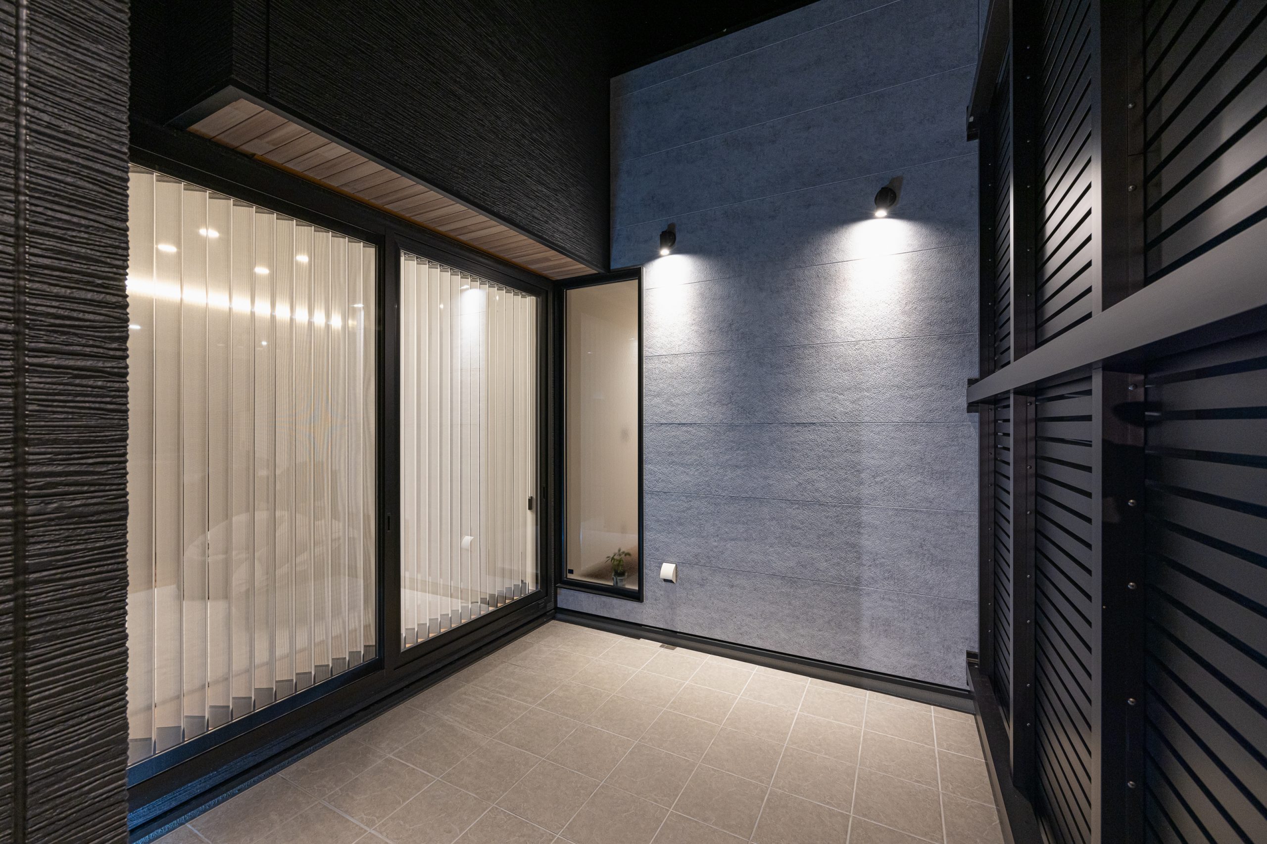 リビングと繋がる中庭をご紹介