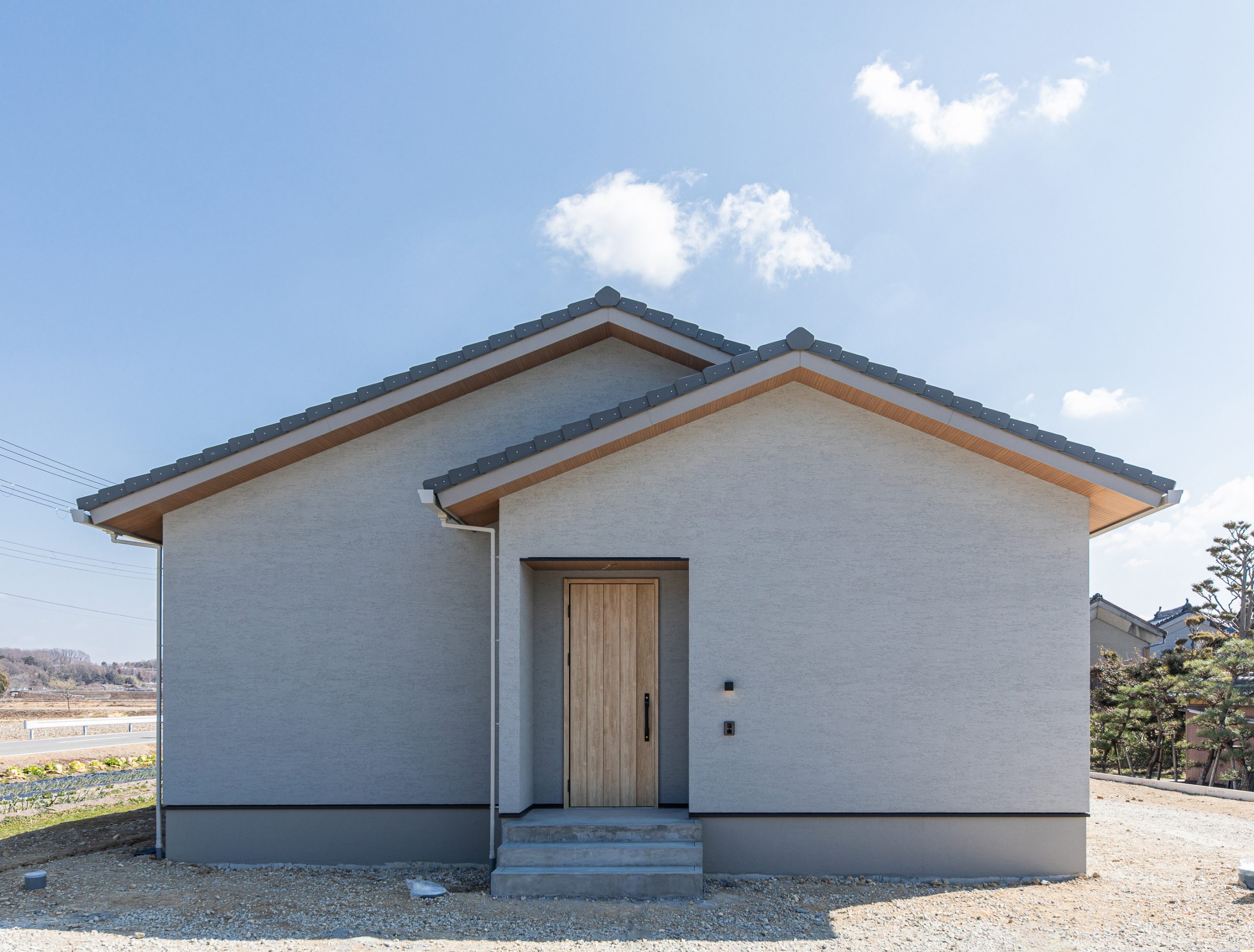 第9位：開放的な土間と中庭のある平屋