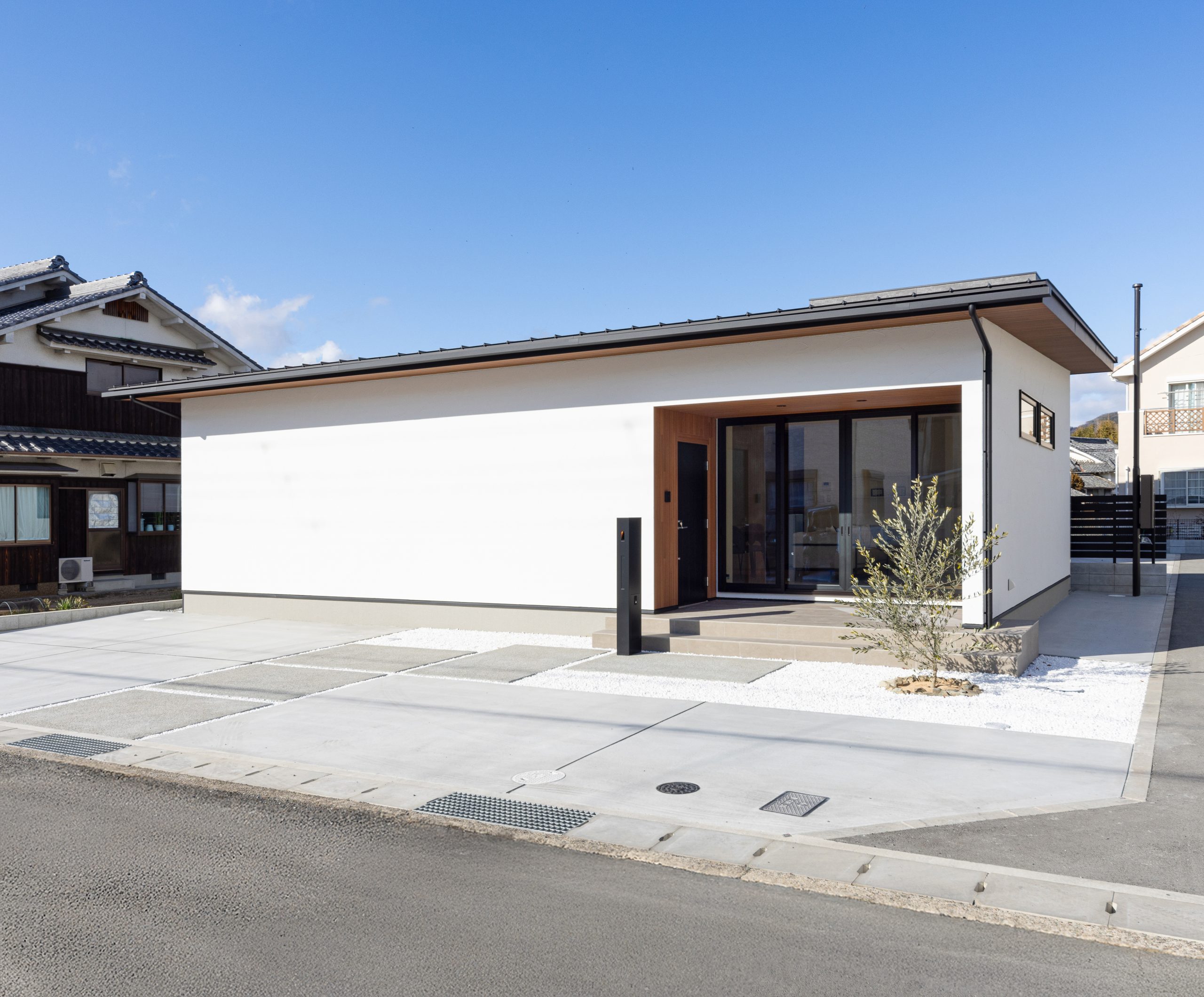 おしゃれな平屋住宅の実例10選!間取りアイデアや注意点を紹介